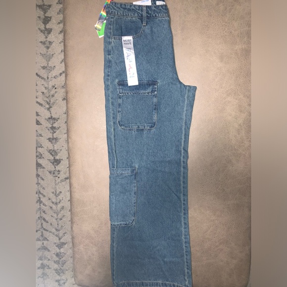 Tinseltown Juniors Low Rise Cargo Jeans - NWT - Size 9 - Picture 3 of 5